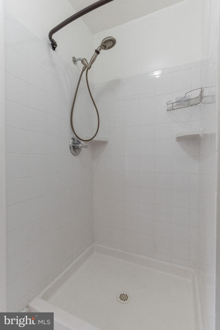 7761 ASTERELLA CT, SPRINGFIELD, Virginia 22152, 3 Bedrooms Bedrooms, ,2 BathroomsBathrooms,Residential,For sale,7761 ASTERELLA CT,VAFX2254204 MLS # VAFX2254204