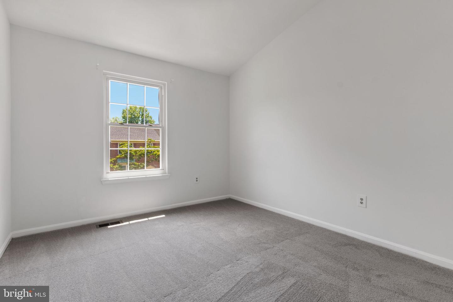 7761 ASTERELLA CT, SPRINGFIELD, Virginia 22152, 3 Bedrooms Bedrooms, ,2 BathroomsBathrooms,Residential,For sale,7761 ASTERELLA CT,VAFX2254204 MLS # VAFX2254204