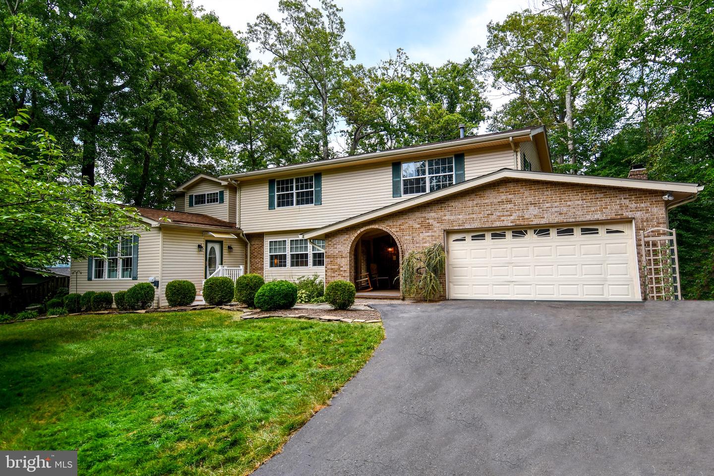 3203 RIVERVIEW DR, TRIANGLE, Virginia 22172, 4 Bedrooms Bedrooms, ,3 BathroomsBathrooms,Residential,For sale,3203 RIVERVIEW DR,VAPW2098798 MLS # VAPW2098798