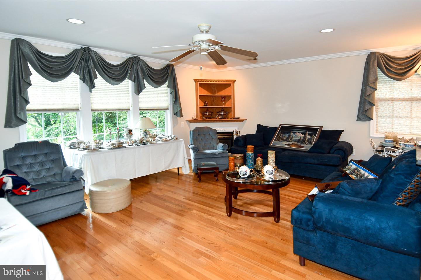 3203 RIVERVIEW DR, TRIANGLE, Virginia 22172, 4 Bedrooms Bedrooms, ,3 BathroomsBathrooms,Residential,For sale,3203 RIVERVIEW DR,VAPW2098798 MLS # VAPW2098798