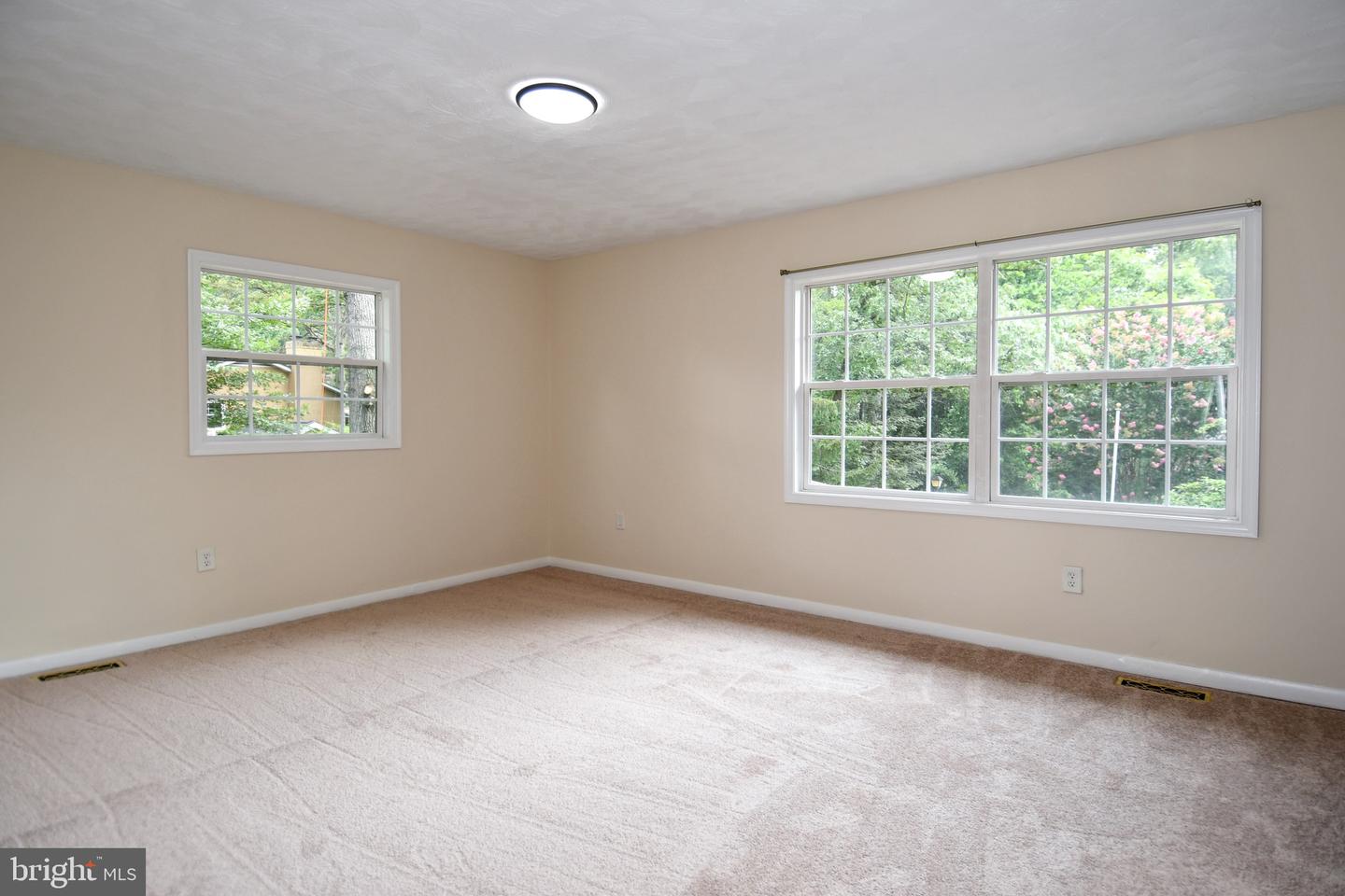 3203 RIVERVIEW DR, TRIANGLE, Virginia 22172, 4 Bedrooms Bedrooms, ,3 BathroomsBathrooms,Residential,For sale,3203 RIVERVIEW DR,VAPW2098798 MLS # VAPW2098798