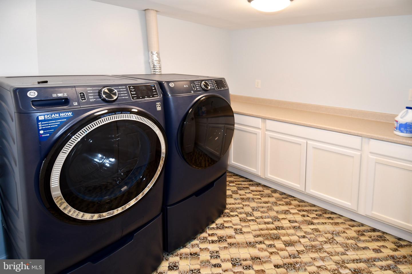 3203 RIVERVIEW DR, TRIANGLE, Virginia 22172, 4 Bedrooms Bedrooms, ,3 BathroomsBathrooms,Residential,For sale,3203 RIVERVIEW DR,VAPW2098798 MLS # VAPW2098798