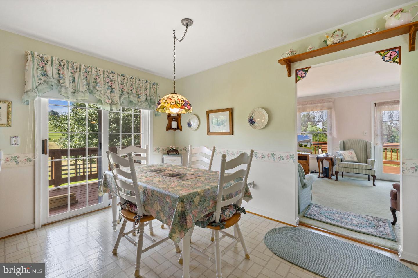 8268 MEADOWS RD, WARRENTON, Virginia 20186, 4 Bedrooms Bedrooms, ,3 BathroomsBathrooms,Residential,For sale,8268 MEADOWS RD,VAFQ2017386 MLS # VAFQ2017386