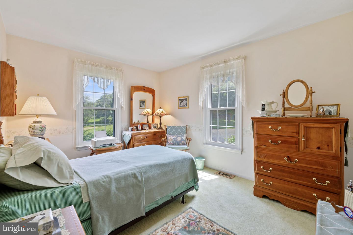 8268 MEADOWS RD, WARRENTON, Virginia 20186, 4 Bedrooms Bedrooms, ,3 BathroomsBathrooms,Residential,For sale,8268 MEADOWS RD,VAFQ2017386 MLS # VAFQ2017386