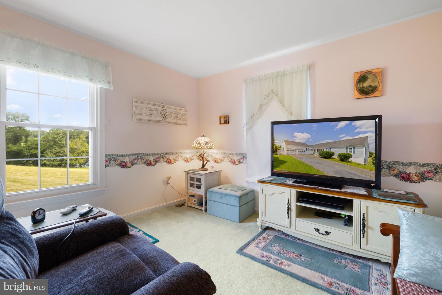 8268 MEADOWS RD, WARRENTON, Virginia 20186, 4 Bedrooms Bedrooms, ,3 BathroomsBathrooms,Residential,For sale,8268 MEADOWS RD,VAFQ2017386 MLS # VAFQ2017386