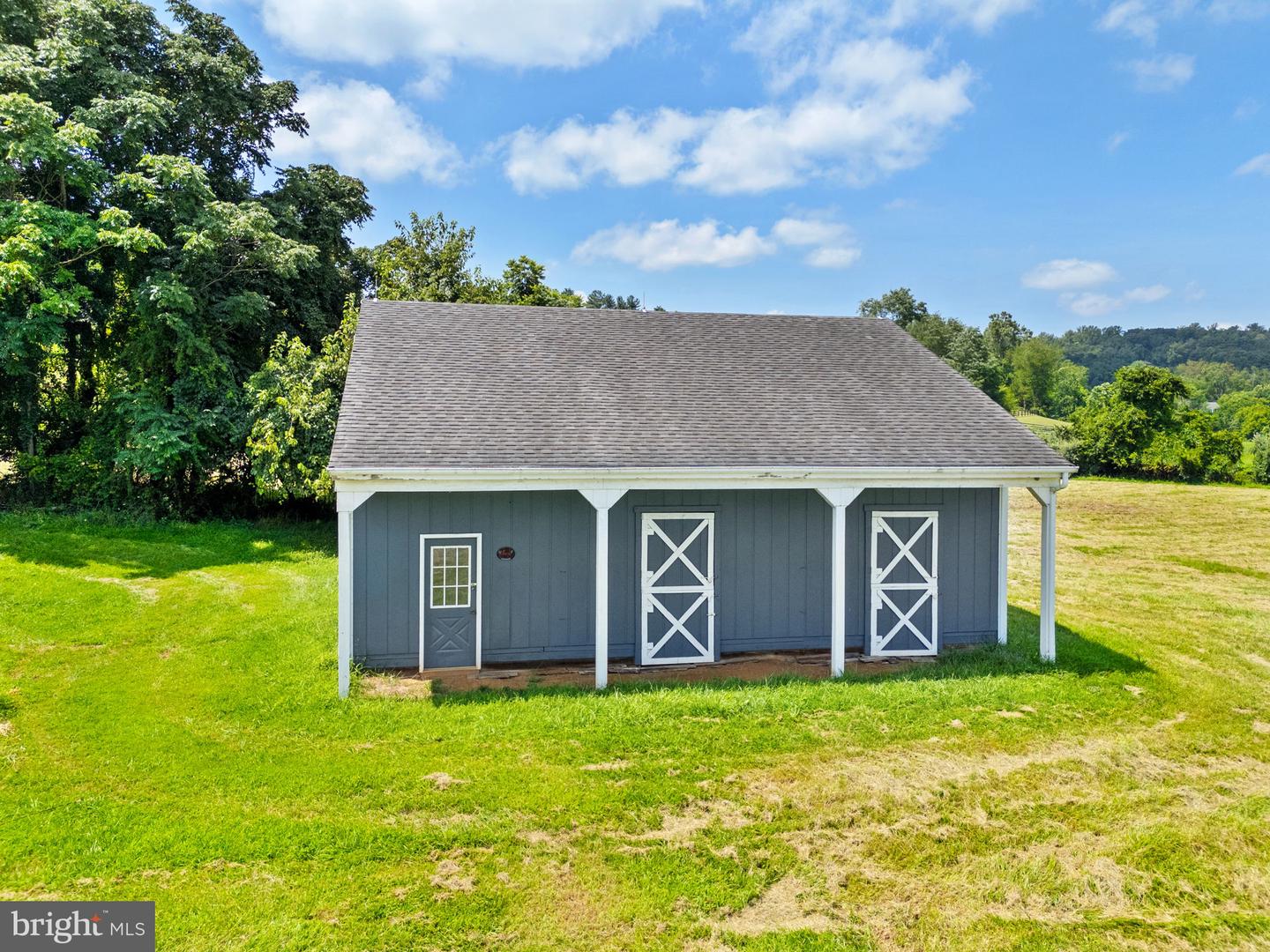 8268 MEADOWS RD, WARRENTON, Virginia 20186, 4 Bedrooms Bedrooms, ,3 BathroomsBathrooms,Residential,For sale,8268 MEADOWS RD,VAFQ2017386 MLS # VAFQ2017386