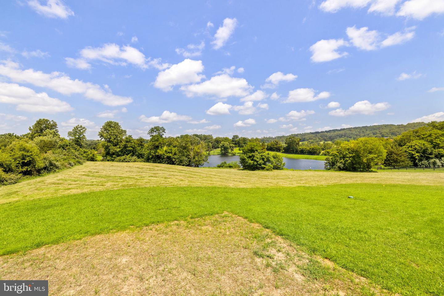 8268 MEADOWS RD, WARRENTON, Virginia 20186, 4 Bedrooms Bedrooms, ,3 BathroomsBathrooms,Residential,For sale,8268 MEADOWS RD,VAFQ2017386 MLS # VAFQ2017386