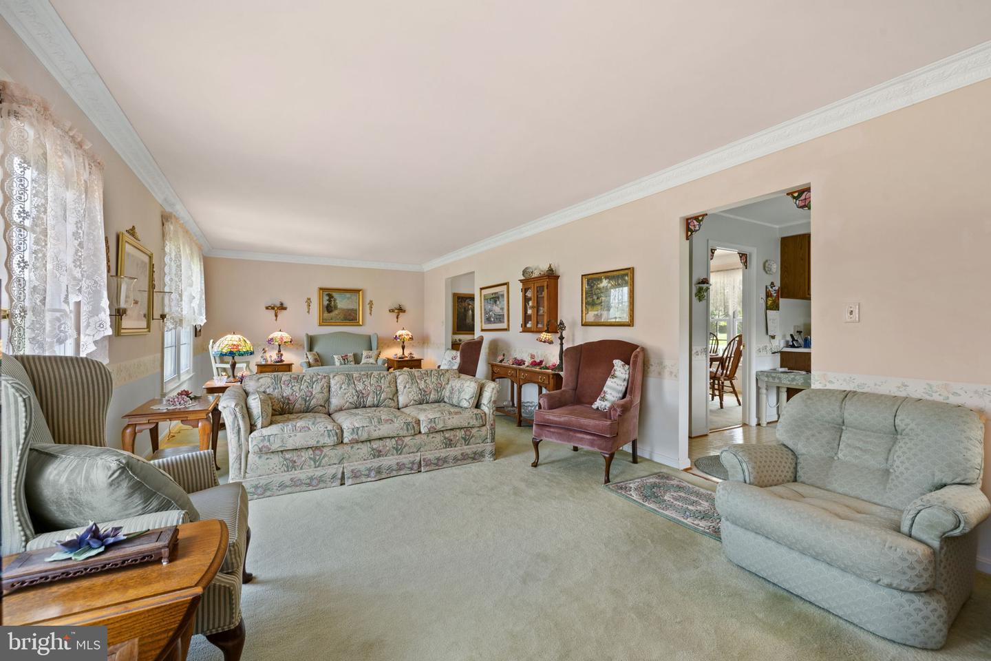 8268 MEADOWS RD, WARRENTON, Virginia 20186, 4 Bedrooms Bedrooms, ,3 BathroomsBathrooms,Residential,For sale,8268 MEADOWS RD,VAFQ2017386 MLS # VAFQ2017386