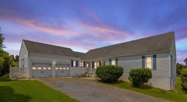 8268 MEADOWS RD, WARRENTON, Virginia 20186, 4 Bedrooms Bedrooms, ,3 BathroomsBathrooms,Residential,For sale,8268 MEADOWS RD,VAFQ2017386 MLS # VAFQ2017386