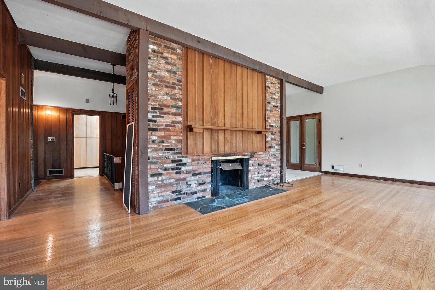 2765 N QUINCY ST, ARLINGTON, Virginia 22207, 4 Bedrooms Bedrooms, ,4 BathroomsBathrooms,Residential,For sale,2765 N QUINCY ST,VAAR2060456 MLS # VAAR2060456