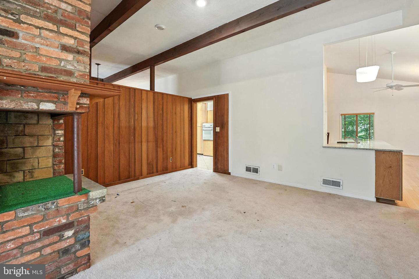 2765 N QUINCY ST, ARLINGTON, Virginia 22207, 4 Bedrooms Bedrooms, ,4 BathroomsBathrooms,Residential,For sale,2765 N QUINCY ST,VAAR2060456 MLS # VAAR2060456