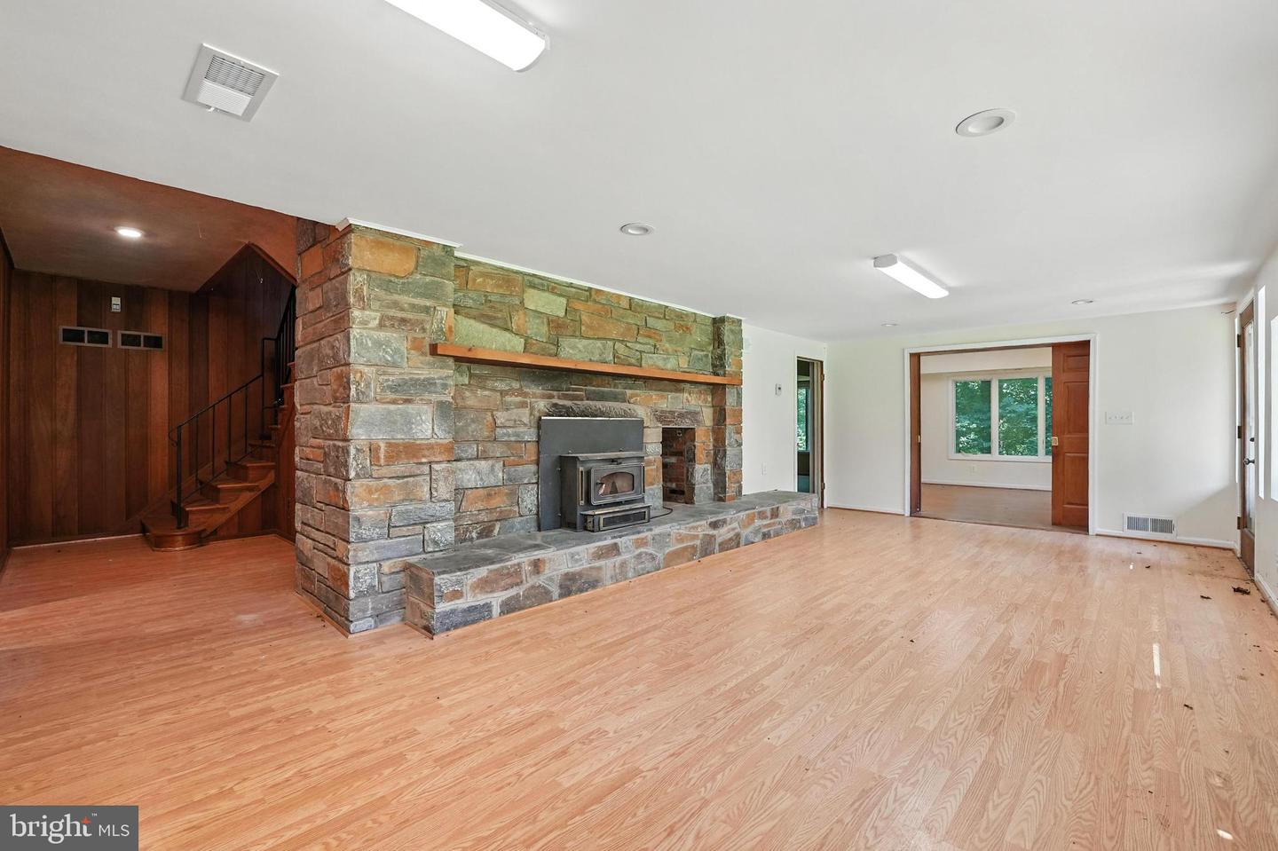 2765 N QUINCY ST, ARLINGTON, Virginia 22207, 4 Bedrooms Bedrooms, ,4 BathroomsBathrooms,Residential,For sale,2765 N QUINCY ST,VAAR2060456 MLS # VAAR2060456