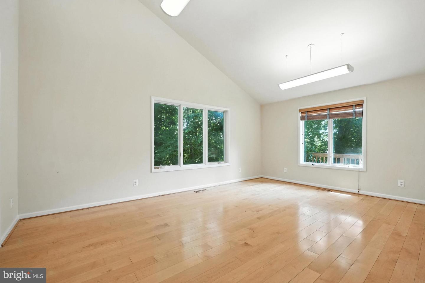 2765 N QUINCY ST, ARLINGTON, Virginia 22207, 4 Bedrooms Bedrooms, ,4 BathroomsBathrooms,Residential,For sale,2765 N QUINCY ST,VAAR2060456 MLS # VAAR2060456