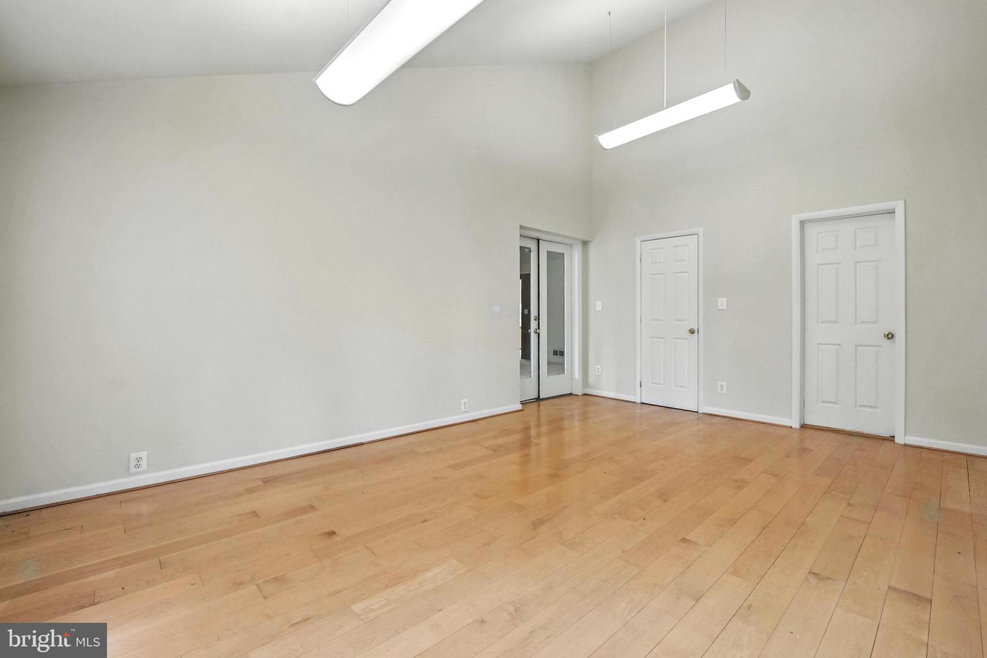 2765 N QUINCY ST, ARLINGTON, Virginia 22207, 4 Bedrooms Bedrooms, ,4 BathroomsBathrooms,Residential,For sale,2765 N QUINCY ST,VAAR2060456 MLS # VAAR2060456