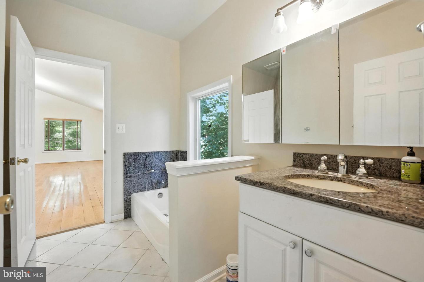2765 N QUINCY ST, ARLINGTON, Virginia 22207, 4 Bedrooms Bedrooms, ,4 BathroomsBathrooms,Residential,For sale,2765 N QUINCY ST,VAAR2060456 MLS # VAAR2060456