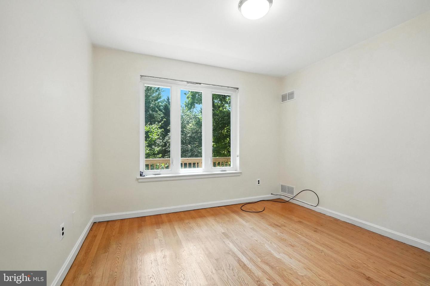 2765 N QUINCY ST, ARLINGTON, Virginia 22207, 4 Bedrooms Bedrooms, ,4 BathroomsBathrooms,Residential,For sale,2765 N QUINCY ST,VAAR2060456 MLS # VAAR2060456
