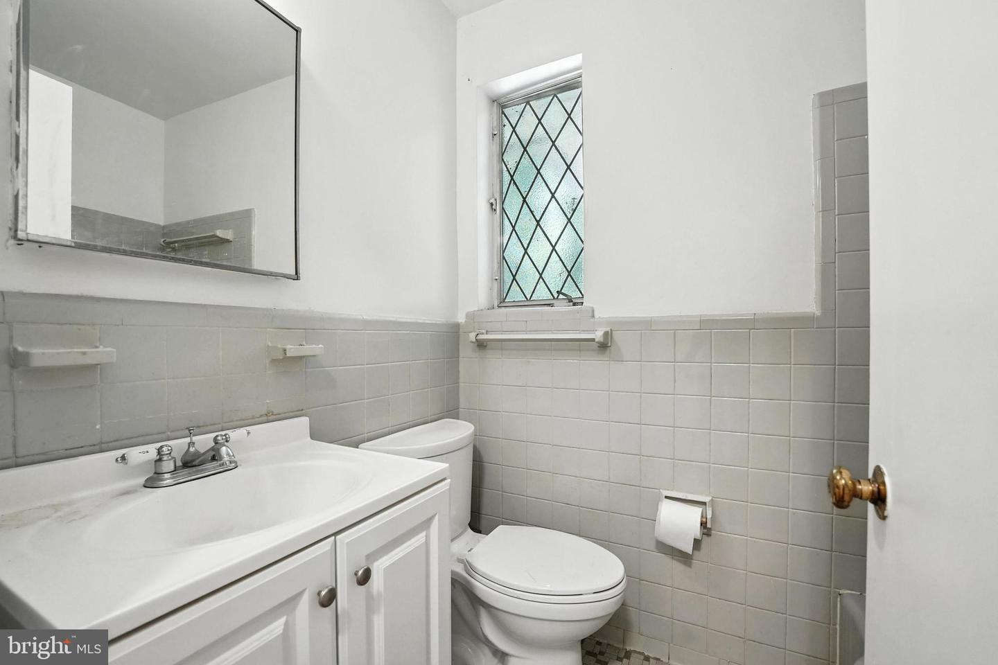 2765 N QUINCY ST, ARLINGTON, Virginia 22207, 4 Bedrooms Bedrooms, ,4 BathroomsBathrooms,Residential,For sale,2765 N QUINCY ST,VAAR2060456 MLS # VAAR2060456