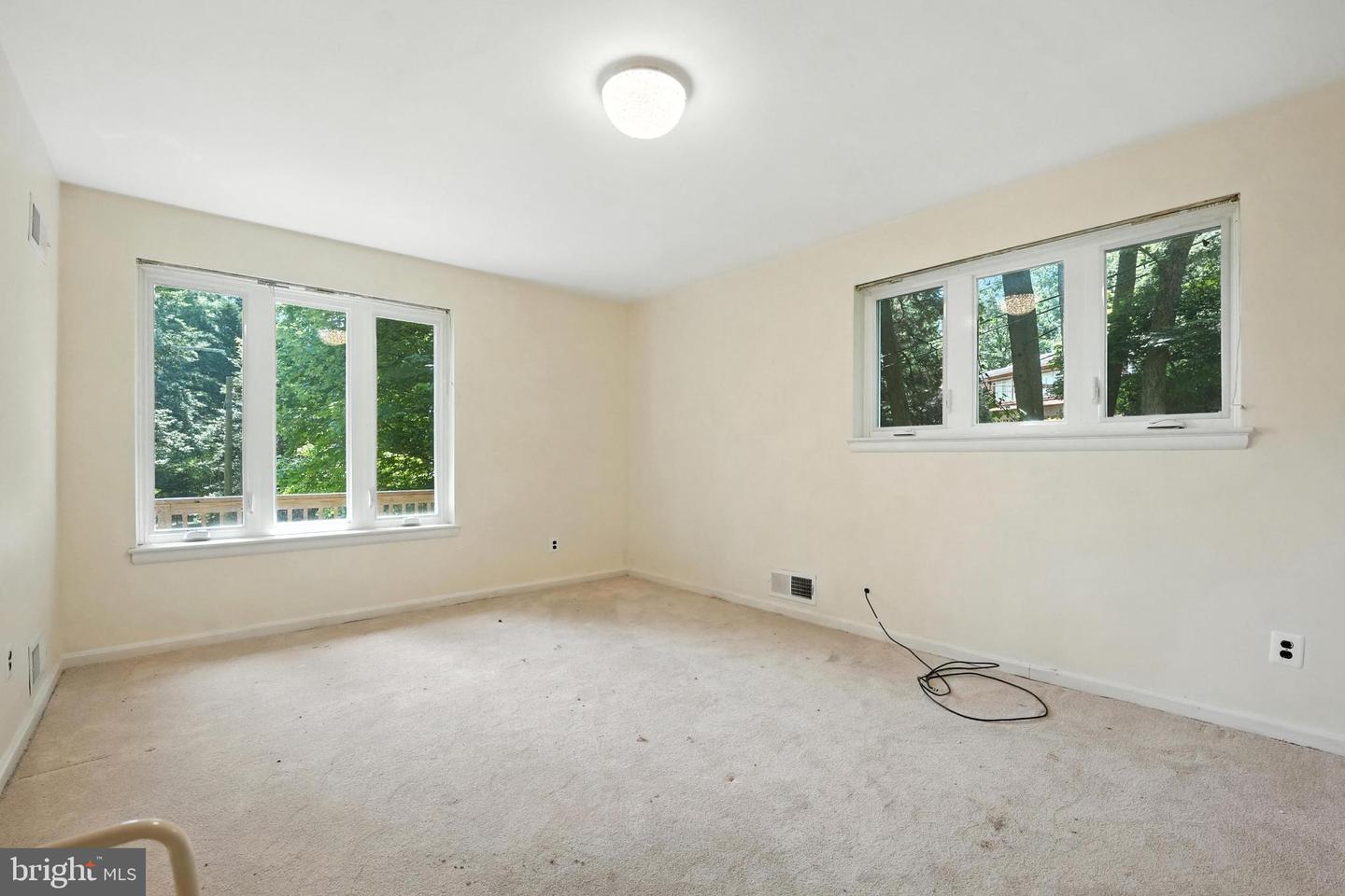 2765 N QUINCY ST, ARLINGTON, Virginia 22207, 4 Bedrooms Bedrooms, ,4 BathroomsBathrooms,Residential,For sale,2765 N QUINCY ST,VAAR2060456 MLS # VAAR2060456
