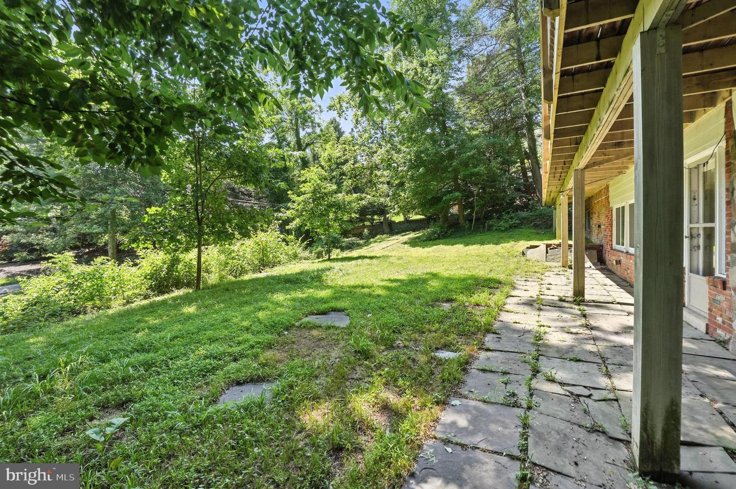 2765 N QUINCY ST, ARLINGTON, Virginia 22207, 4 Bedrooms Bedrooms, ,4 BathroomsBathrooms,Residential,For sale,2765 N QUINCY ST,VAAR2060456 MLS # VAAR2060456