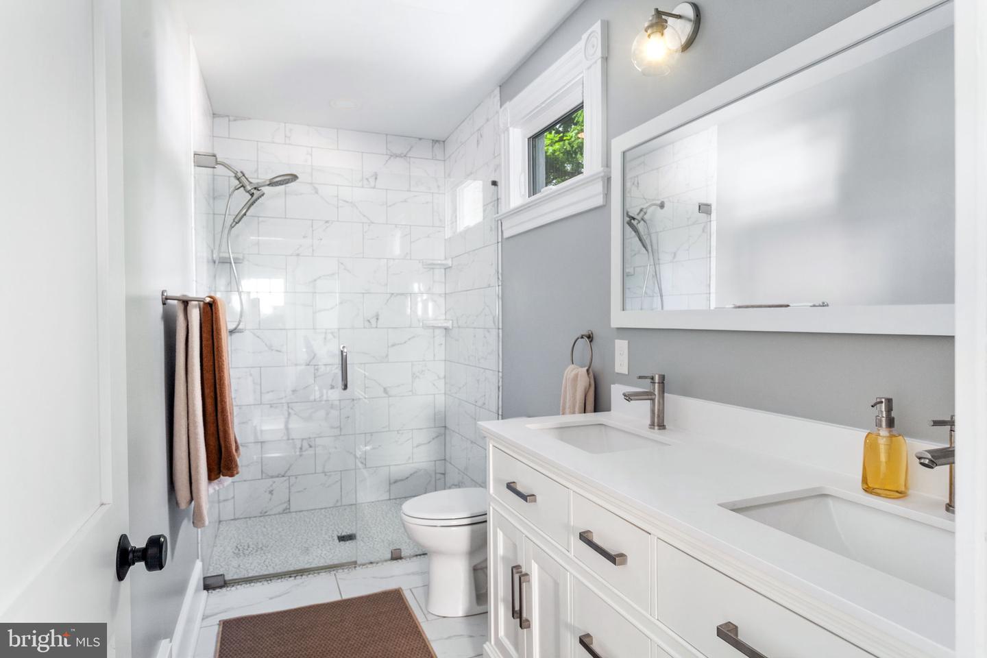 515 WILLIS ST, FREDERICKSBURG, Virginia 22401, 4 Bedrooms Bedrooms, ,3 BathroomsBathrooms,Residential,For sale,515 WILLIS ST,VAFB2008568 MLS # VAFB2008568