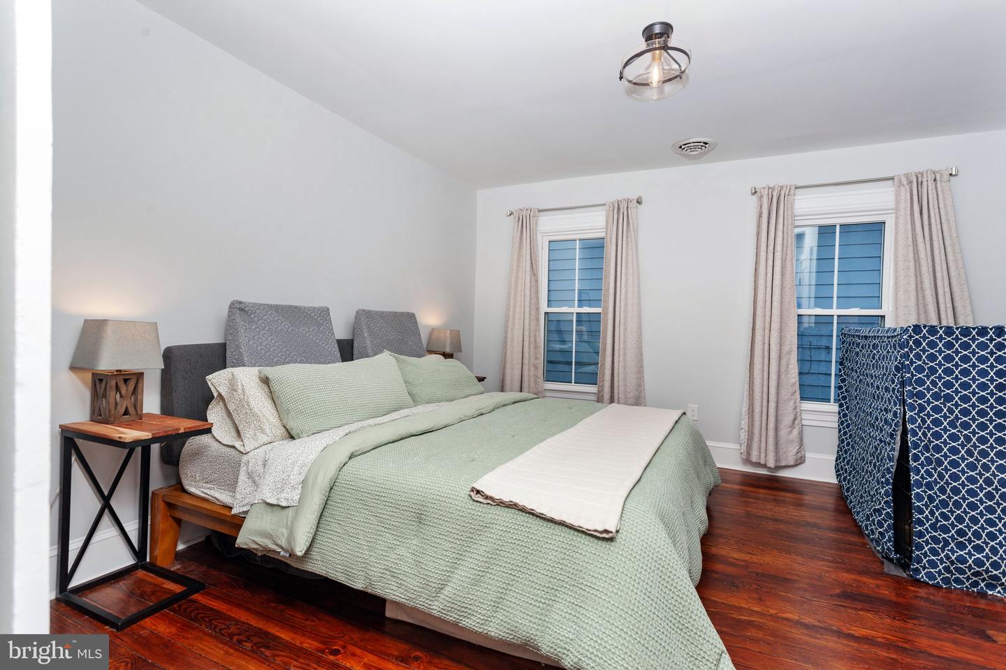 515 WILLIS ST, FREDERICKSBURG, Virginia 22401, 4 Bedrooms Bedrooms, ,3 BathroomsBathrooms,Residential,For sale,515 WILLIS ST,VAFB2008568 MLS # VAFB2008568