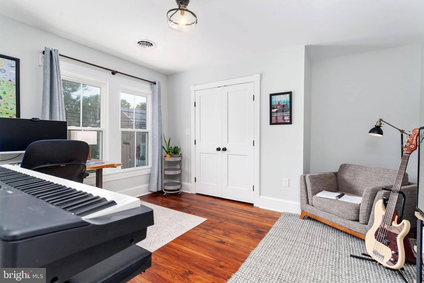 515 WILLIS ST, FREDERICKSBURG, Virginia 22401, 4 Bedrooms Bedrooms, ,3 BathroomsBathrooms,Residential,For sale,515 WILLIS ST,VAFB2008568 MLS # VAFB2008568