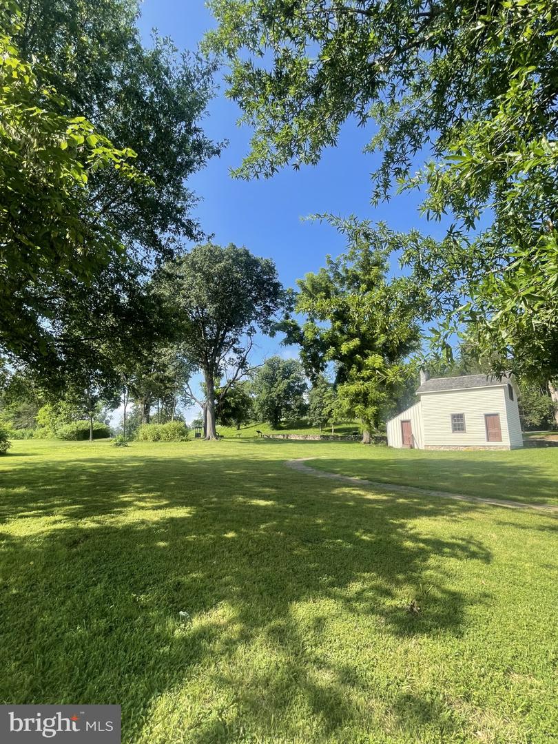 515 WILLIS ST, FREDERICKSBURG, Virginia 22401, 4 Bedrooms Bedrooms, ,3 BathroomsBathrooms,Residential,For sale,515 WILLIS ST,VAFB2008568 MLS # VAFB2008568