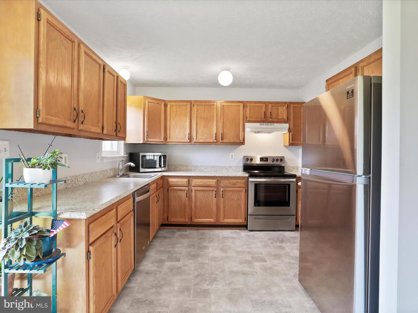 100 LLOYDS RD, WINCHESTER, Virginia 22602, 4 Bedrooms Bedrooms, ,2 BathroomsBathrooms,Residential,For sale,100 LLOYDS RD,VAFV2035438 MLS # VAFV2035438