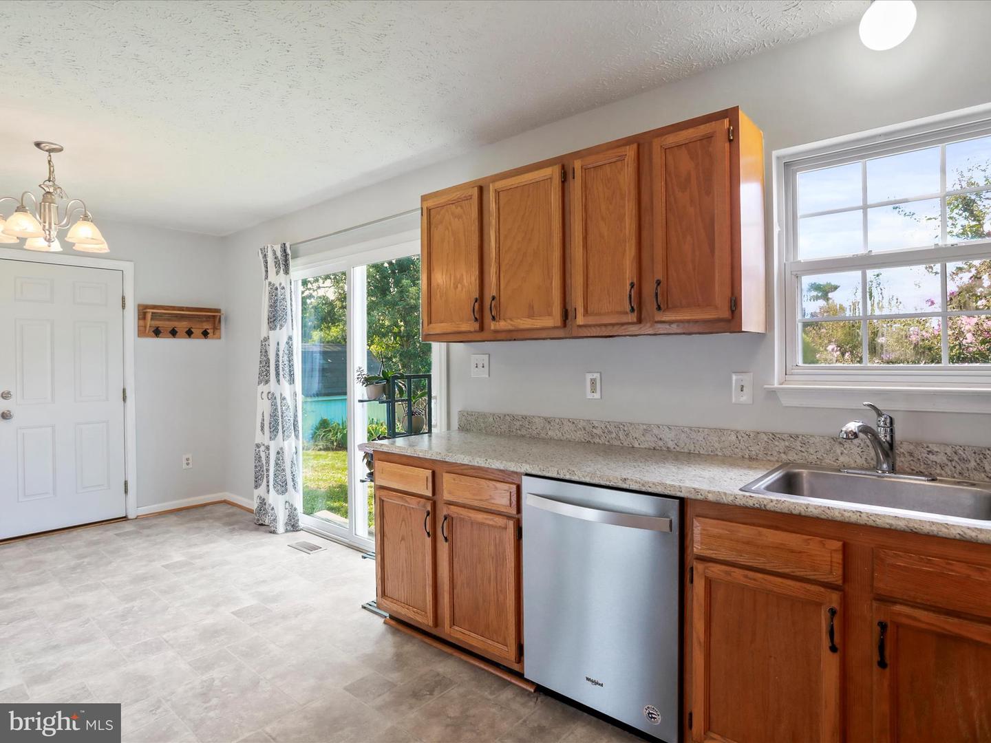 100 LLOYDS RD, WINCHESTER, Virginia 22602, 4 Bedrooms Bedrooms, ,2 BathroomsBathrooms,Residential,For sale,100 LLOYDS RD,VAFV2035438 MLS # VAFV2035438