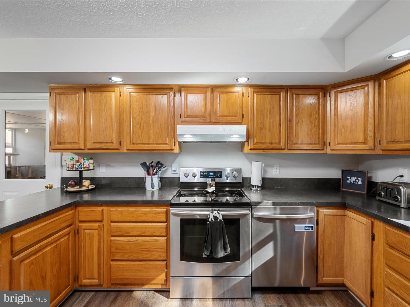 451 SHERANDO LN, STEPHENS CITY, Virginia 22655, 3 Bedrooms Bedrooms, 8 Rooms Rooms,2 BathroomsBathrooms,Residential,For sale,451 SHERANDO LN,VAFV2035452 MLS # VAFV2035452