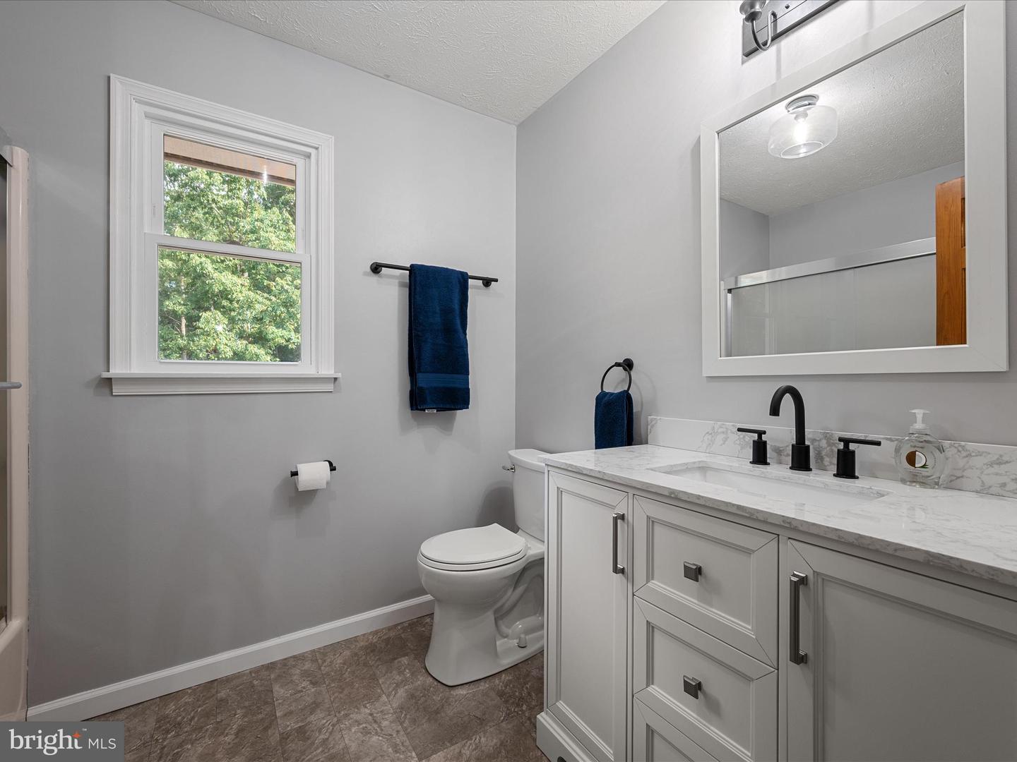 451 SHERANDO LN, STEPHENS CITY, Virginia 22655, 3 Bedrooms Bedrooms, 8 Rooms Rooms,2 BathroomsBathrooms,Residential,For sale,451 SHERANDO LN,VAFV2035452 MLS # VAFV2035452