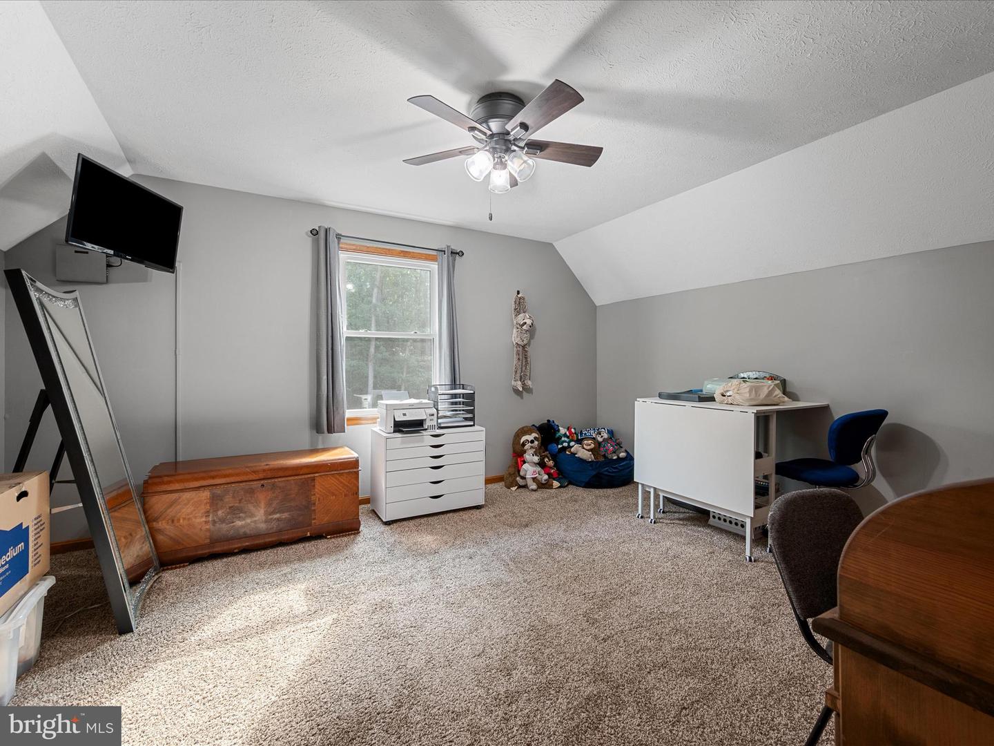 451 SHERANDO LN, STEPHENS CITY, Virginia 22655, 3 Bedrooms Bedrooms, 8 Rooms Rooms,2 BathroomsBathrooms,Residential,For sale,451 SHERANDO LN,VAFV2035452 MLS # VAFV2035452