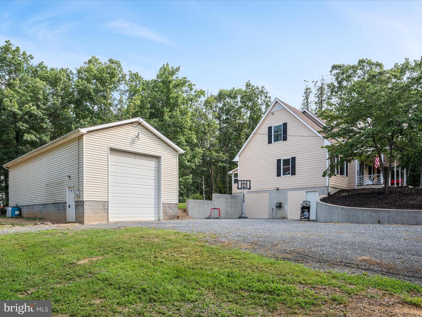 451 SHERANDO LN, STEPHENS CITY, Virginia 22655, 3 Bedrooms Bedrooms, 8 Rooms Rooms,2 BathroomsBathrooms,Residential,For sale,451 SHERANDO LN,VAFV2035452 MLS # VAFV2035452