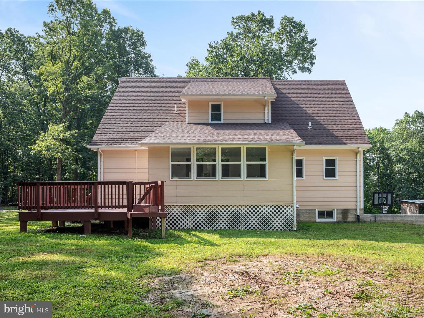 451 SHERANDO LN, STEPHENS CITY, Virginia 22655, 3 Bedrooms Bedrooms, 8 Rooms Rooms,2 BathroomsBathrooms,Residential,For sale,451 SHERANDO LN,VAFV2035452 MLS # VAFV2035452
