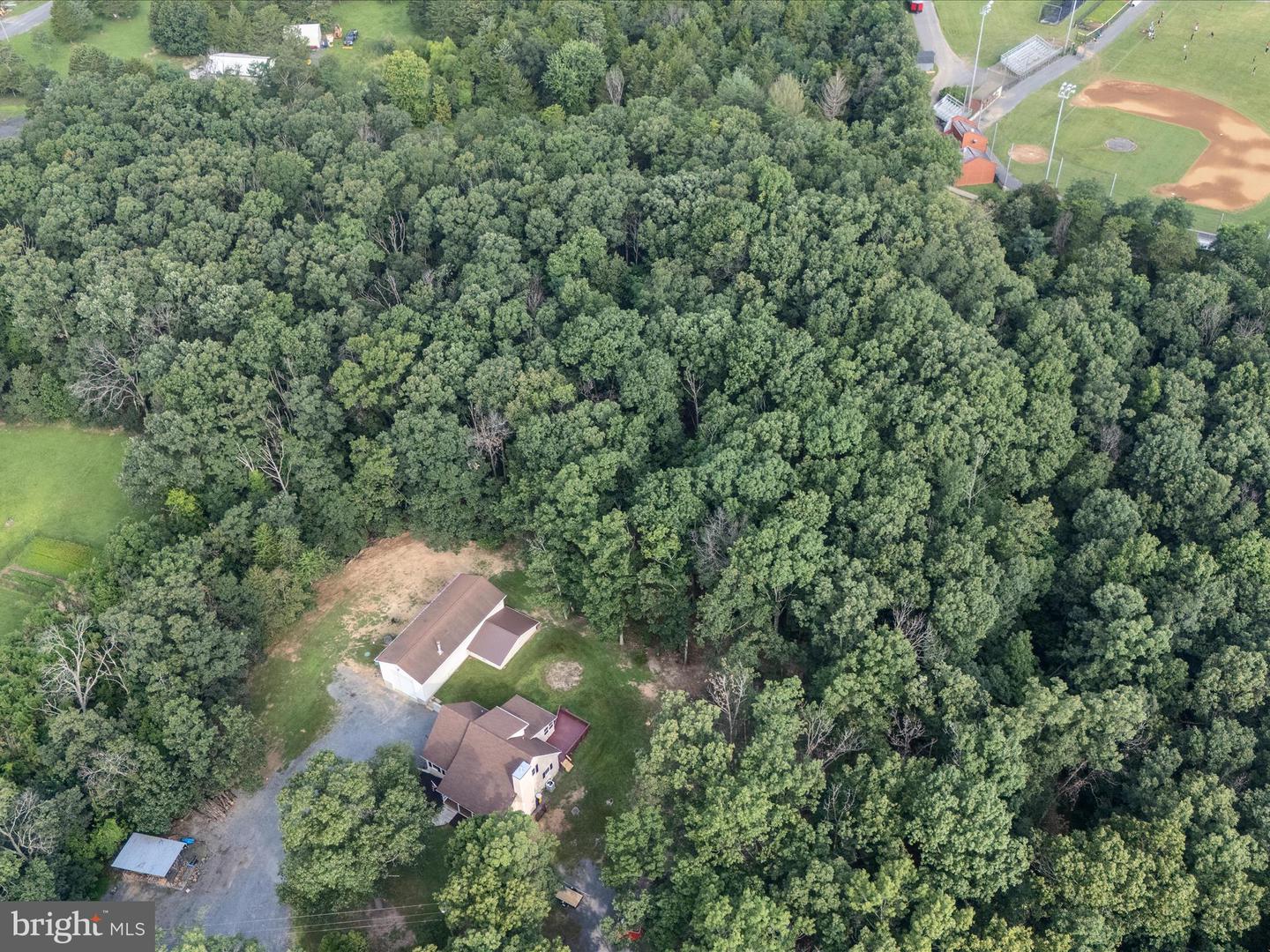 451 SHERANDO LN, STEPHENS CITY, Virginia 22655, 3 Bedrooms Bedrooms, 8 Rooms Rooms,2 BathroomsBathrooms,Residential,For sale,451 SHERANDO LN,VAFV2035452 MLS # VAFV2035452