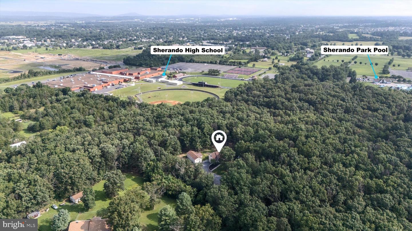 451 SHERANDO LN, STEPHENS CITY, Virginia 22655, 3 Bedrooms Bedrooms, 8 Rooms Rooms,2 BathroomsBathrooms,Residential,For sale,451 SHERANDO LN,VAFV2035452 MLS # VAFV2035452