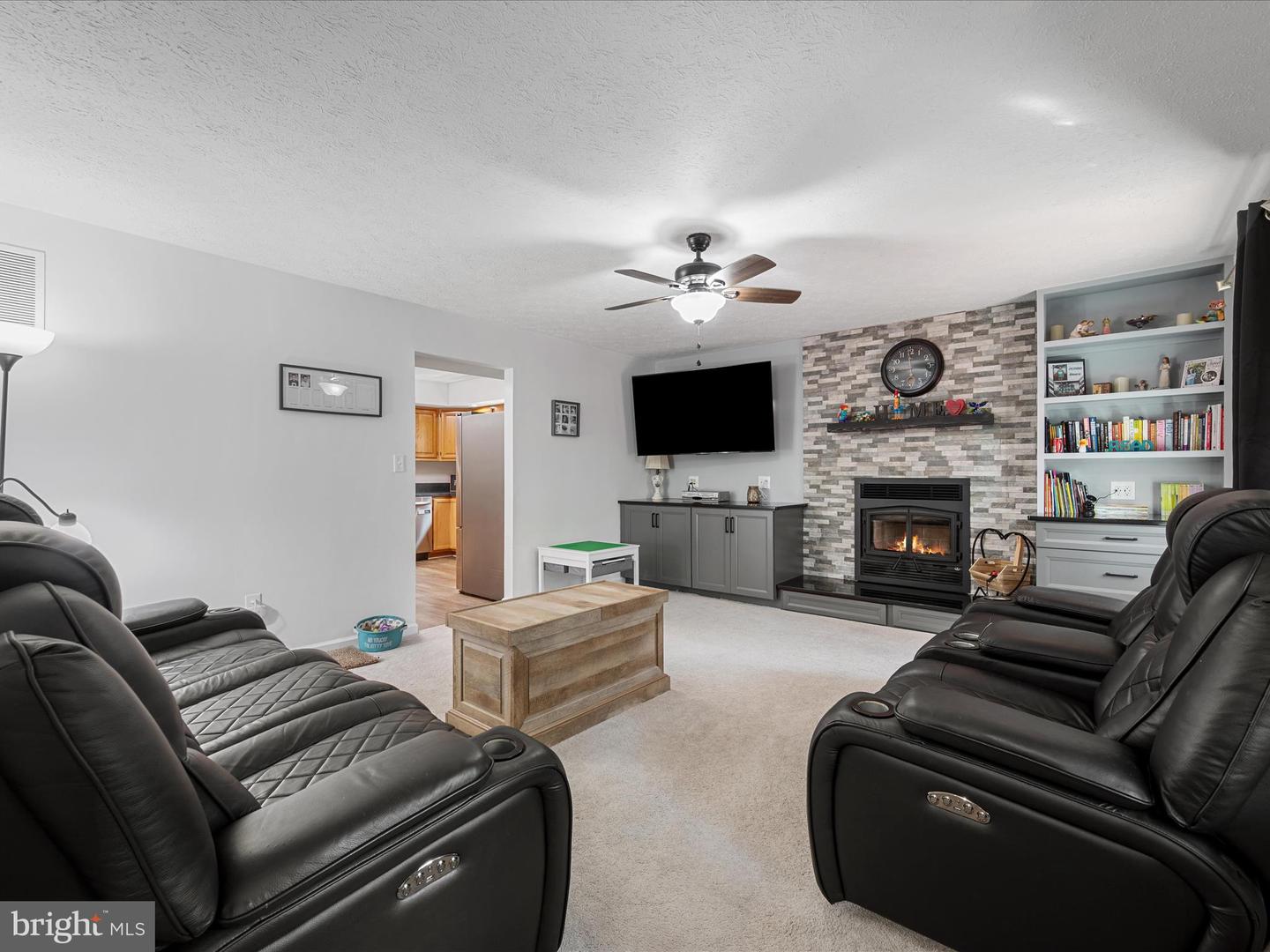 451 SHERANDO LN, STEPHENS CITY, Virginia 22655, 3 Bedrooms Bedrooms, 8 Rooms Rooms,2 BathroomsBathrooms,Residential,For sale,451 SHERANDO LN,VAFV2035452 MLS # VAFV2035452