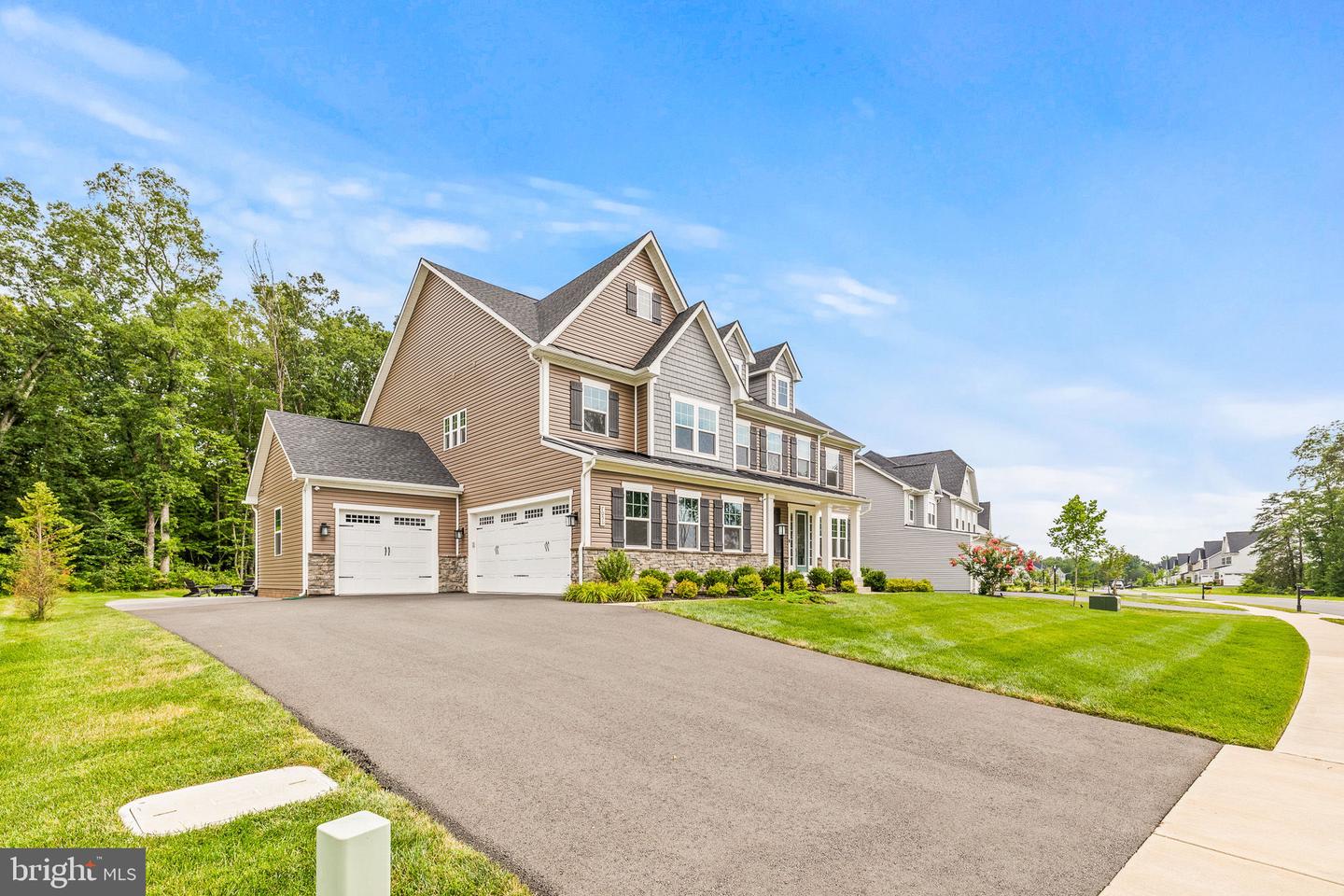 7051 SAINT HILL CT, HAYMARKET, Virginia 20169, 5 Bedrooms Bedrooms, 6 Rooms Rooms,6 BathroomsBathrooms,Residential,For sale,7051 SAINT HILL CT,VAPW2099184 MLS # VAPW2099184