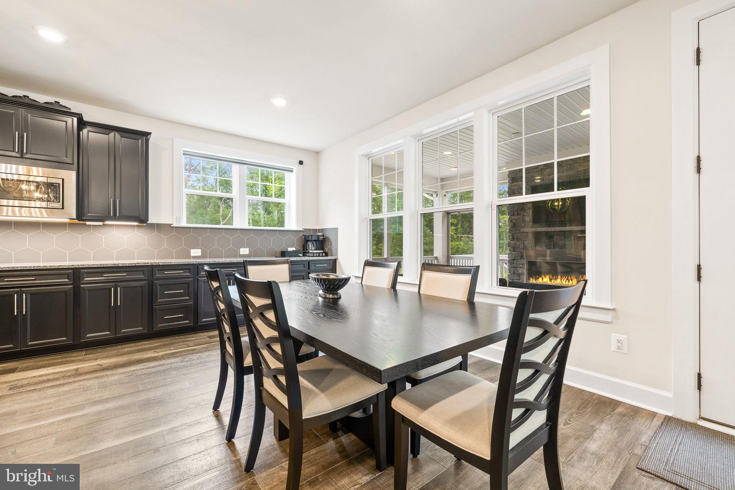7051 SAINT HILL CT, HAYMARKET, Virginia 20169, 5 Bedrooms Bedrooms, 6 Rooms Rooms,6 BathroomsBathrooms,Residential,For sale,7051 SAINT HILL CT,VAPW2099184 MLS # VAPW2099184
