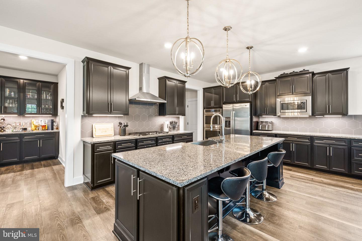 7051 SAINT HILL CT, HAYMARKET, Virginia 20169, 5 Bedrooms Bedrooms, 6 Rooms Rooms,6 BathroomsBathrooms,Residential,For sale,7051 SAINT HILL CT,VAPW2099184 MLS # VAPW2099184