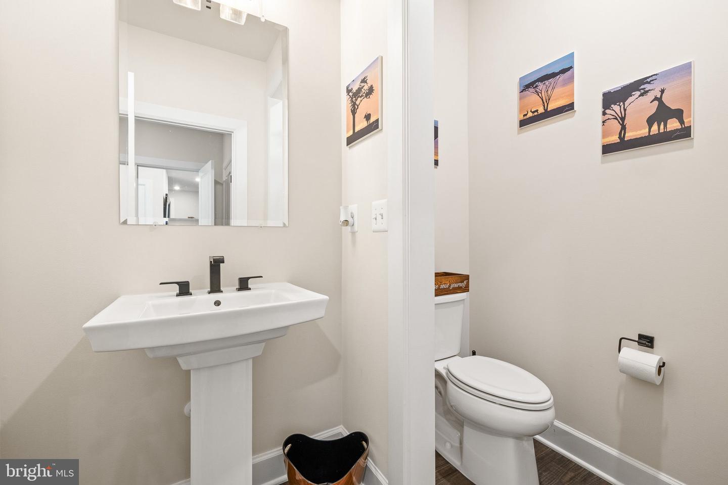 7051 SAINT HILL CT, HAYMARKET, Virginia 20169, 5 Bedrooms Bedrooms, 6 Rooms Rooms,6 BathroomsBathrooms,Residential,For sale,7051 SAINT HILL CT,VAPW2099184 MLS # VAPW2099184