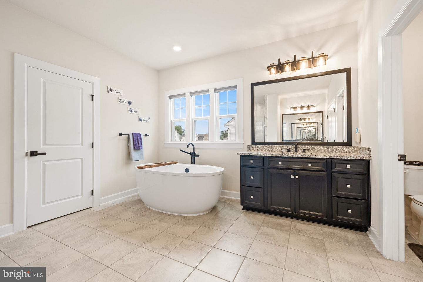7051 SAINT HILL CT, HAYMARKET, Virginia 20169, 5 Bedrooms Bedrooms, 6 Rooms Rooms,6 BathroomsBathrooms,Residential,For sale,7051 SAINT HILL CT,VAPW2099184 MLS # VAPW2099184
