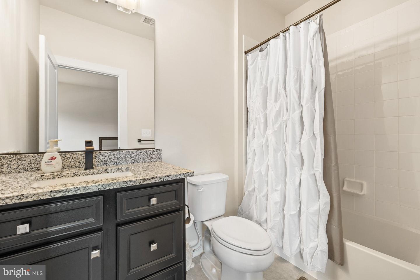 7051 SAINT HILL CT, HAYMARKET, Virginia 20169, 5 Bedrooms Bedrooms, 6 Rooms Rooms,6 BathroomsBathrooms,Residential,For sale,7051 SAINT HILL CT,VAPW2099184 MLS # VAPW2099184