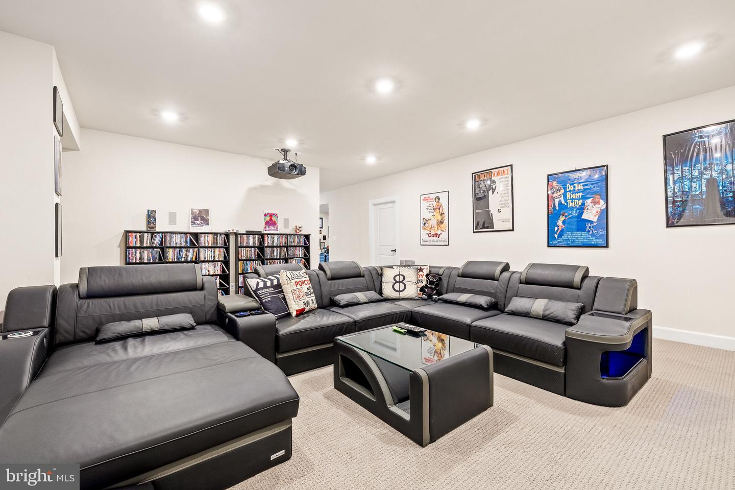 7051 SAINT HILL CT, HAYMARKET, Virginia 20169, 5 Bedrooms Bedrooms, 6 Rooms Rooms,6 BathroomsBathrooms,Residential,For sale,7051 SAINT HILL CT,VAPW2099184 MLS # VAPW2099184