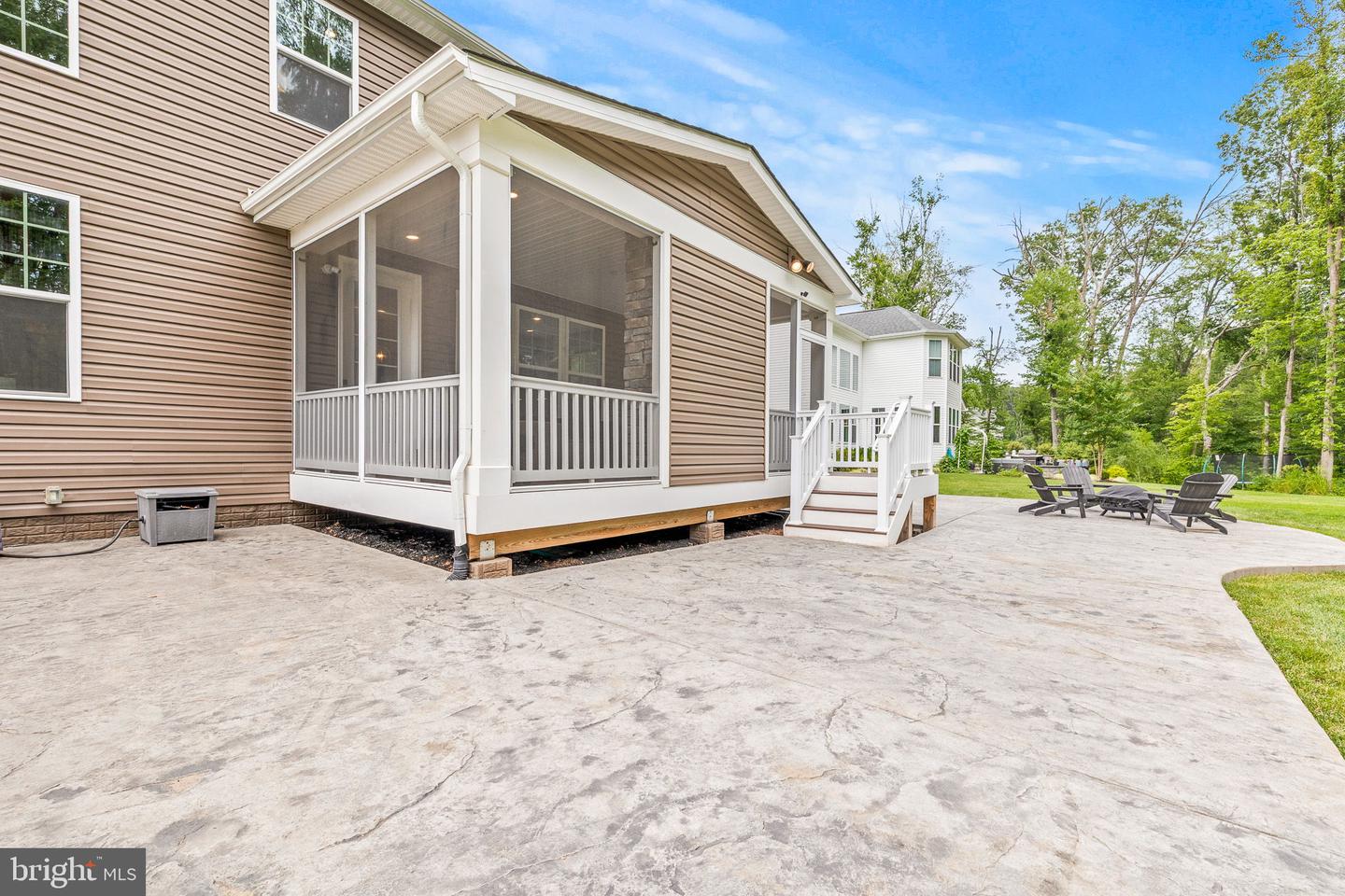 7051 SAINT HILL CT, HAYMARKET, Virginia 20169, 5 Bedrooms Bedrooms, 6 Rooms Rooms,6 BathroomsBathrooms,Residential,For sale,7051 SAINT HILL CT,VAPW2099184 MLS # VAPW2099184