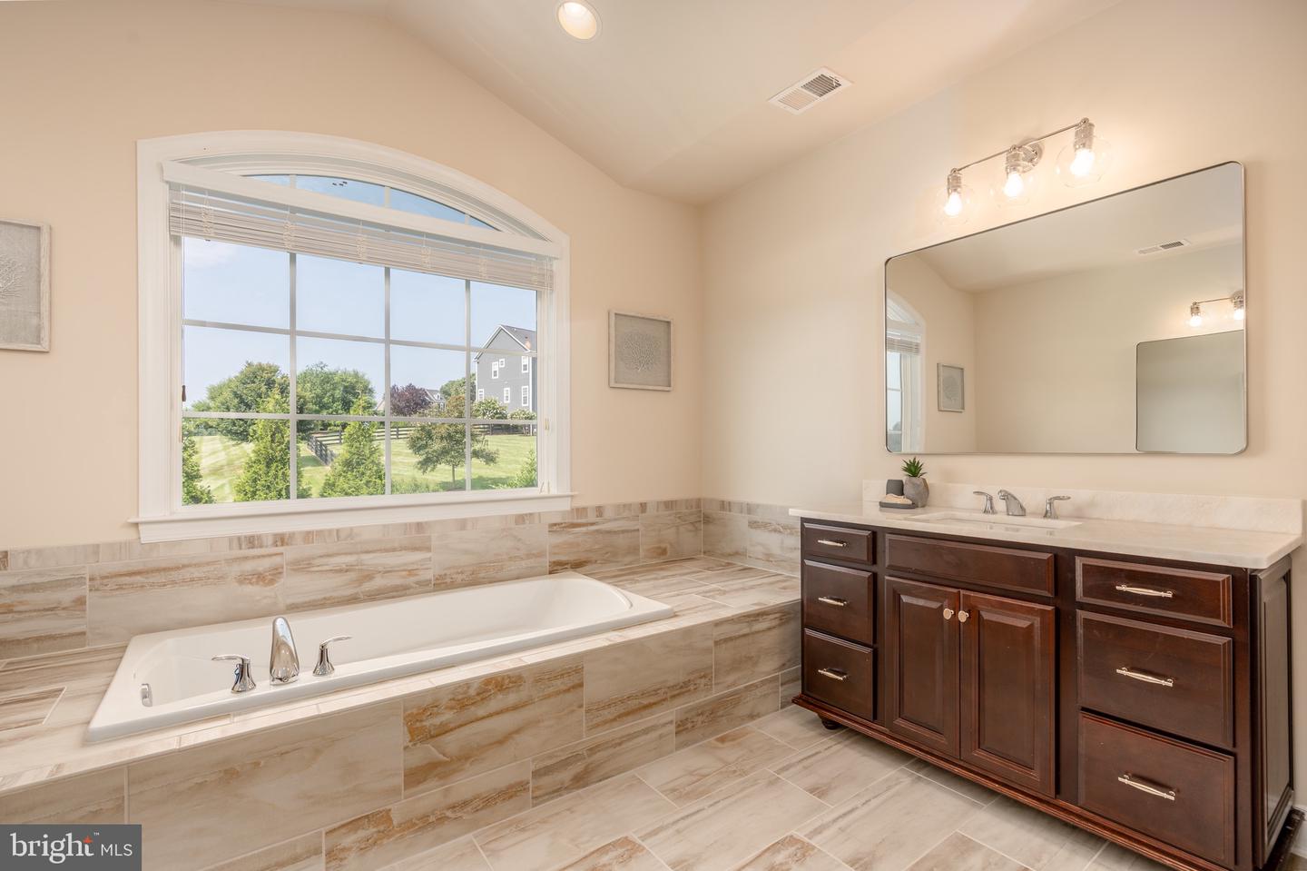 15731 ELSIE VIRGINIA PL, WATERFORD, Virginia 20197, 4 Bedrooms Bedrooms, ,4 BathroomsBathrooms,Residential,For sale,15731 ELSIE VIRGINIA PL,VALO2102428 MLS # VALO2102428