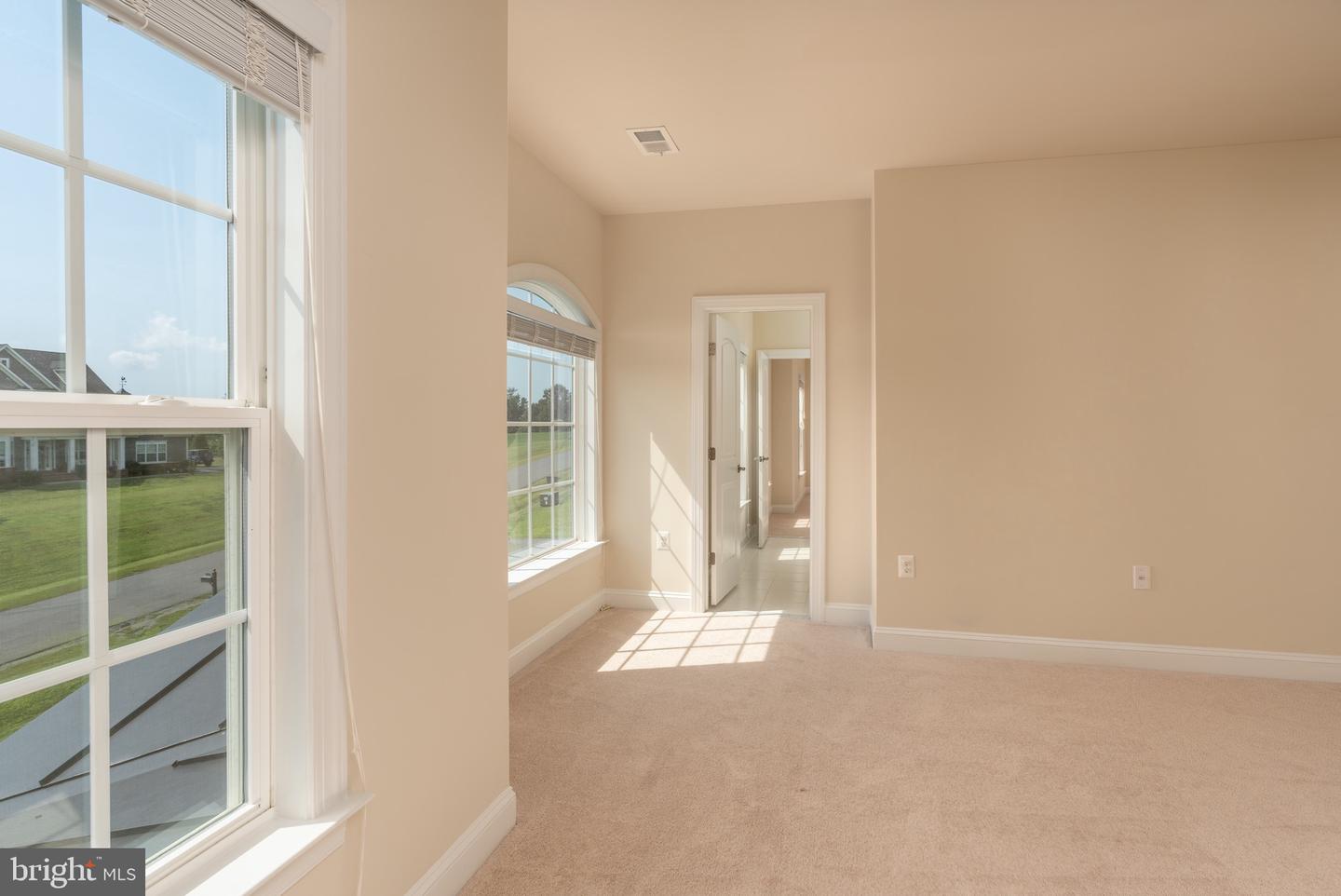 15731 ELSIE VIRGINIA PL, WATERFORD, Virginia 20197, 4 Bedrooms Bedrooms, ,4 BathroomsBathrooms,Residential,For sale,15731 ELSIE VIRGINIA PL,VALO2102428 MLS # VALO2102428