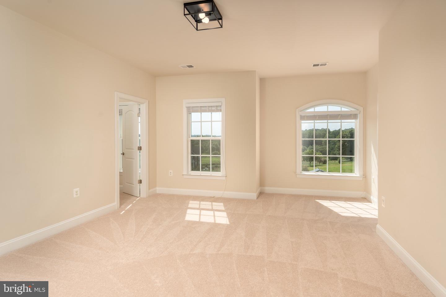 15731 ELSIE VIRGINIA PL, WATERFORD, Virginia 20197, 4 Bedrooms Bedrooms, ,4 BathroomsBathrooms,Residential,For sale,15731 ELSIE VIRGINIA PL,VALO2102428 MLS # VALO2102428