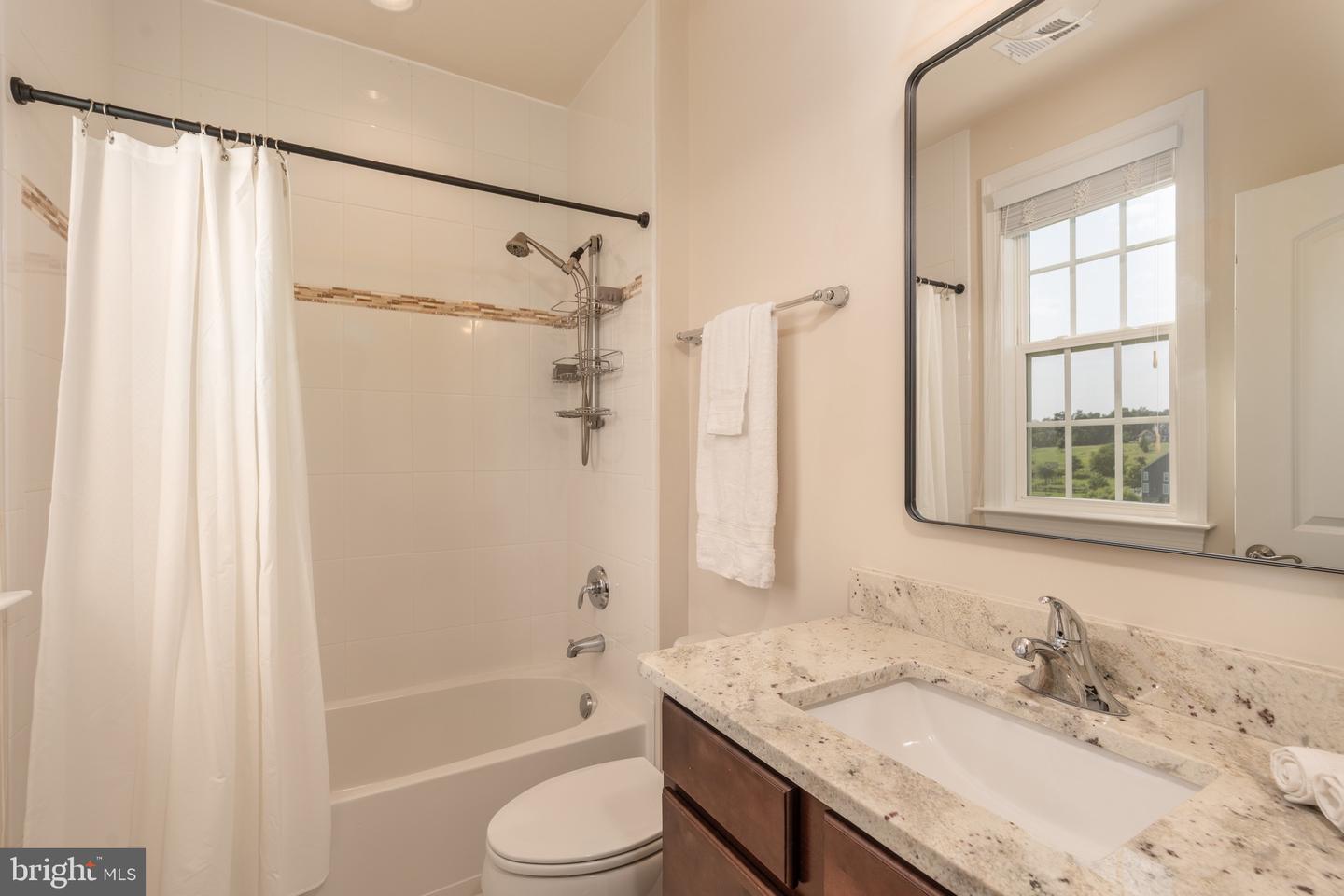 15731 ELSIE VIRGINIA PL, WATERFORD, Virginia 20197, 4 Bedrooms Bedrooms, ,4 BathroomsBathrooms,Residential,For sale,15731 ELSIE VIRGINIA PL,VALO2102428 MLS # VALO2102428