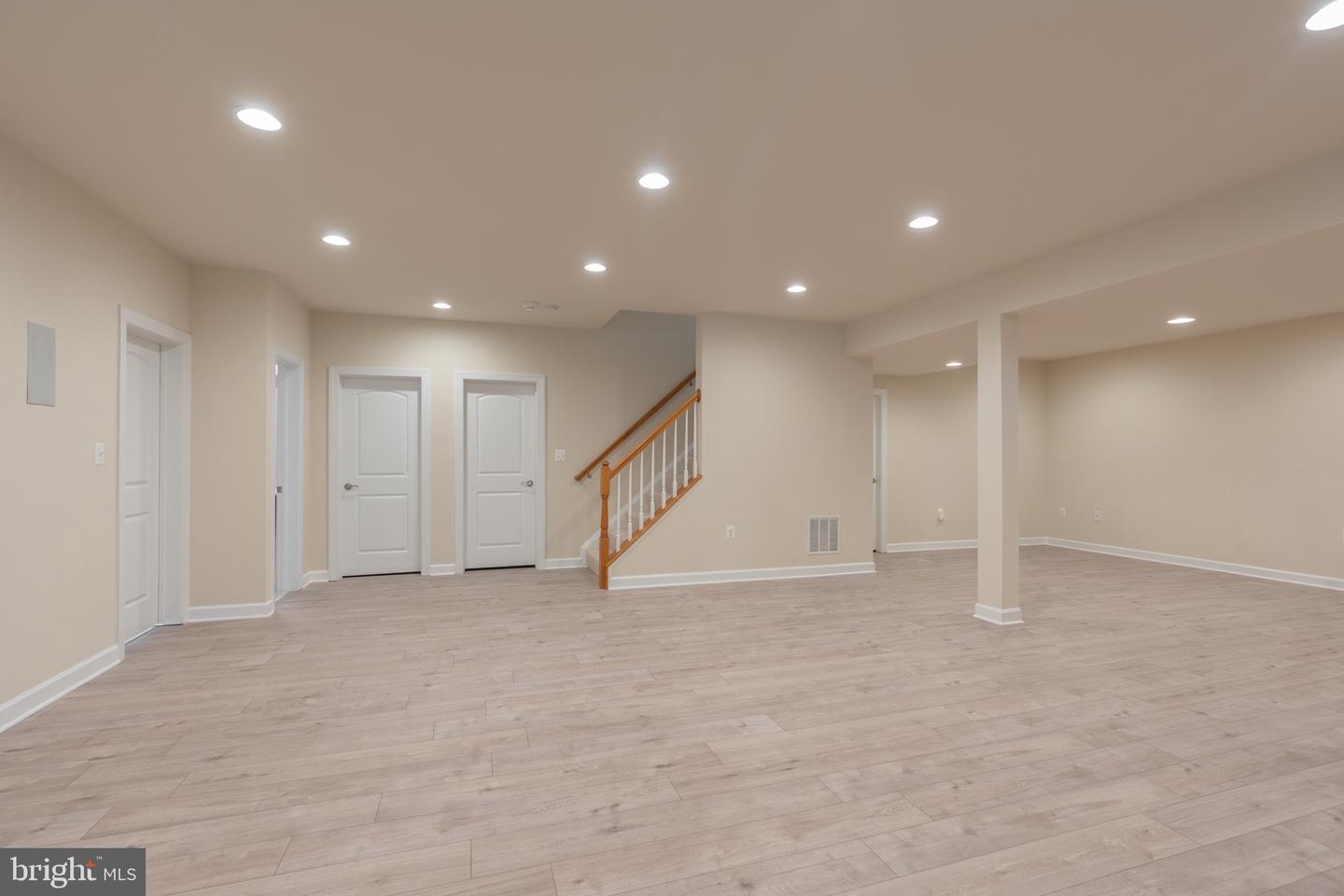 15731 ELSIE VIRGINIA PL, WATERFORD, Virginia 20197, 4 Bedrooms Bedrooms, ,4 BathroomsBathrooms,Residential,For sale,15731 ELSIE VIRGINIA PL,VALO2102428 MLS # VALO2102428